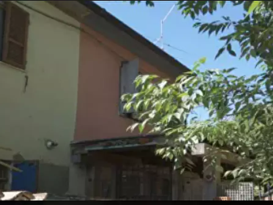 Immagine 1 di Porzione di casa in vendita  in Via San Francesco a Borgonovo Val Tidone