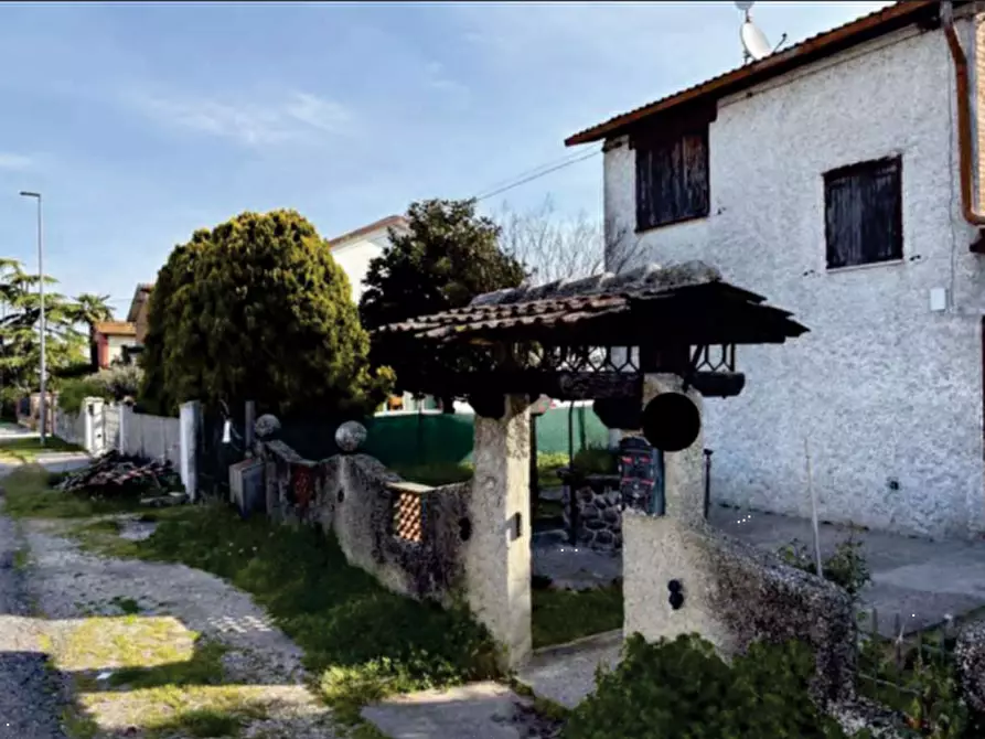 Immagine 1 di Casa indipendente in vendita  in Strada Jolanda Bonaglia a Jolanda Di Savoia