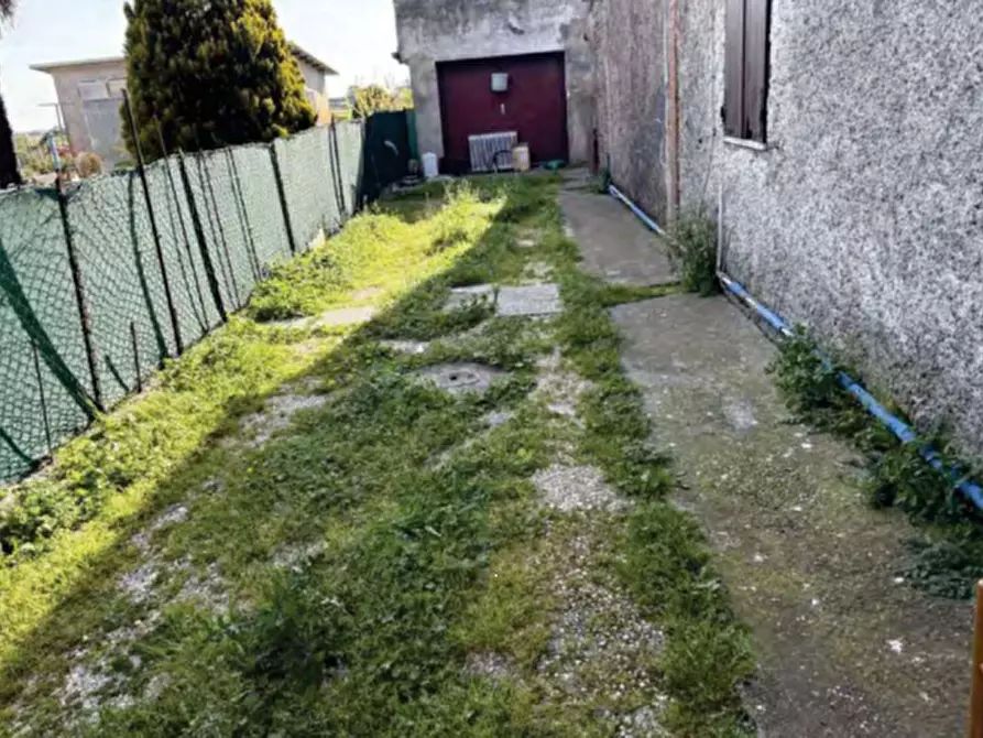 Immagine 2 di Casa indipendente in vendita  in Strada Jolanda Bonaglia a Jolanda Di Savoia