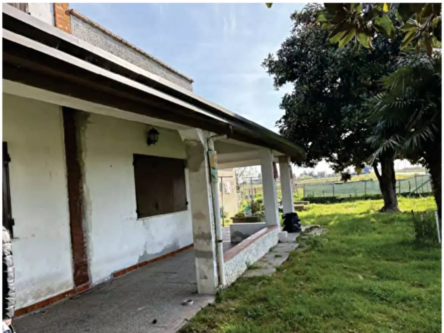 Immagine 6 di Casa indipendente in vendita  in Strada Jolanda Bonaglia a Jolanda Di Savoia