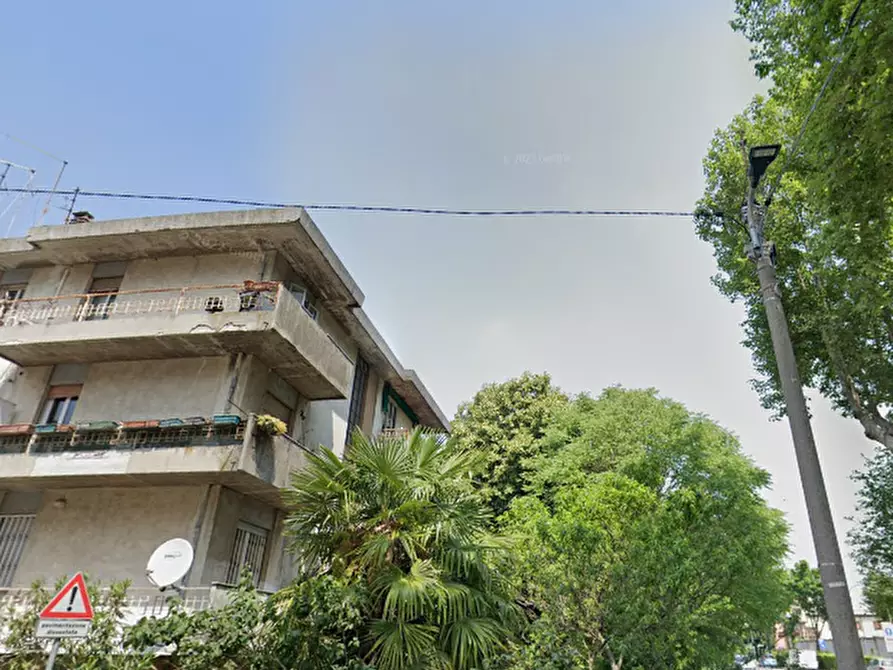 Immagine 12 di Appartamento in vendita  in Via San Fermo a Venezia