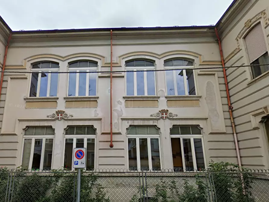 Immagine 15 di Stabile in vendita  in Via Giuseppe Bocca a Asti