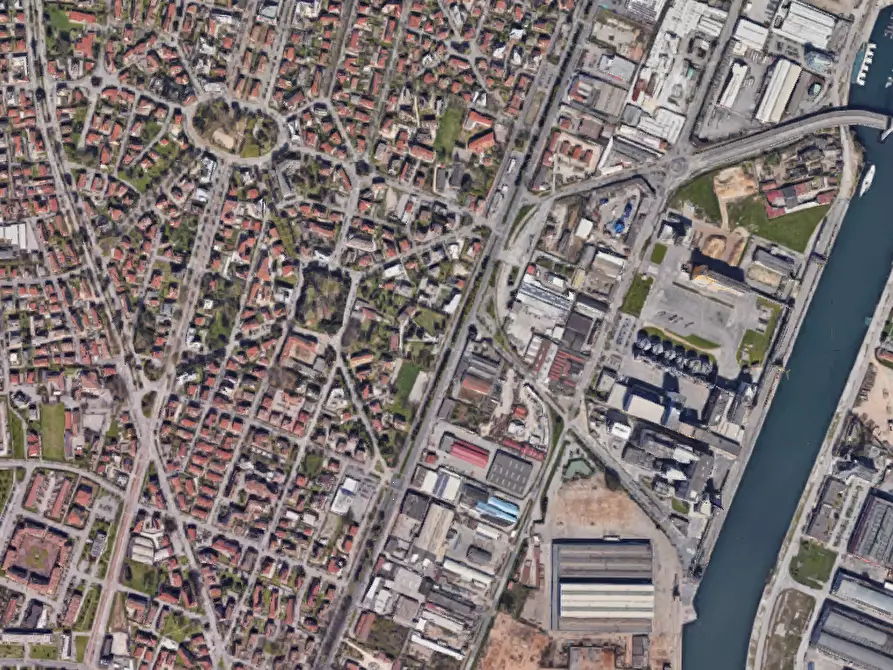 Immagine 2 di Terreno edificabile in vendita  in Via dell'Elettricità a Venezia