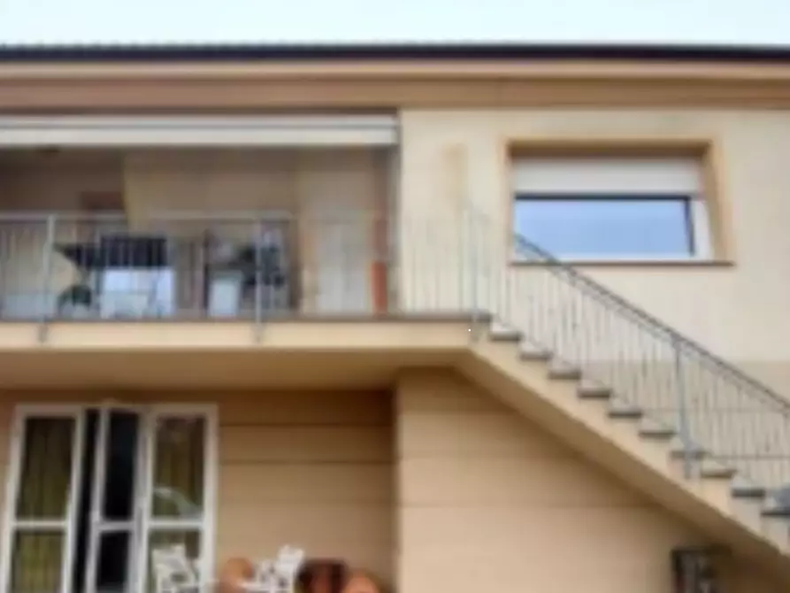 Immagine 2 di Villa in vendita  in Frazione Lavezzole a San Damiano D'asti