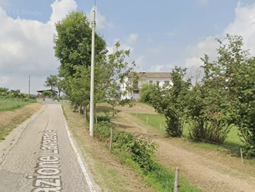 Immagine 5 di Villa in vendita  in Frazione Lavezzole a San Damiano D'asti