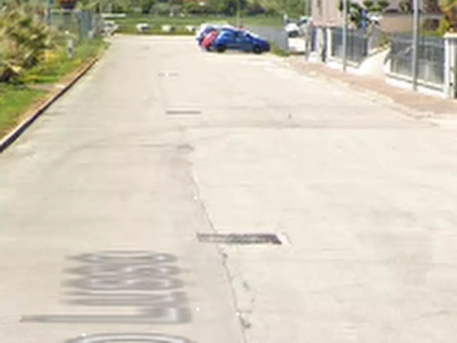 Immagine 6 di Laboratorio in vendita  in Via Lussu a Sant'elpidio A Mare