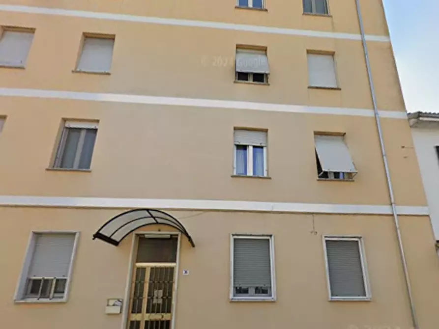 Immagine 10 di Appartamento in vendita  in Via Giacomo Leopardi a Alessandria