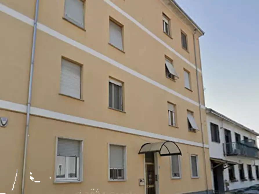 Immagine 13 di Appartamento in vendita  in Via Giacomo Leopardi a Alessandria