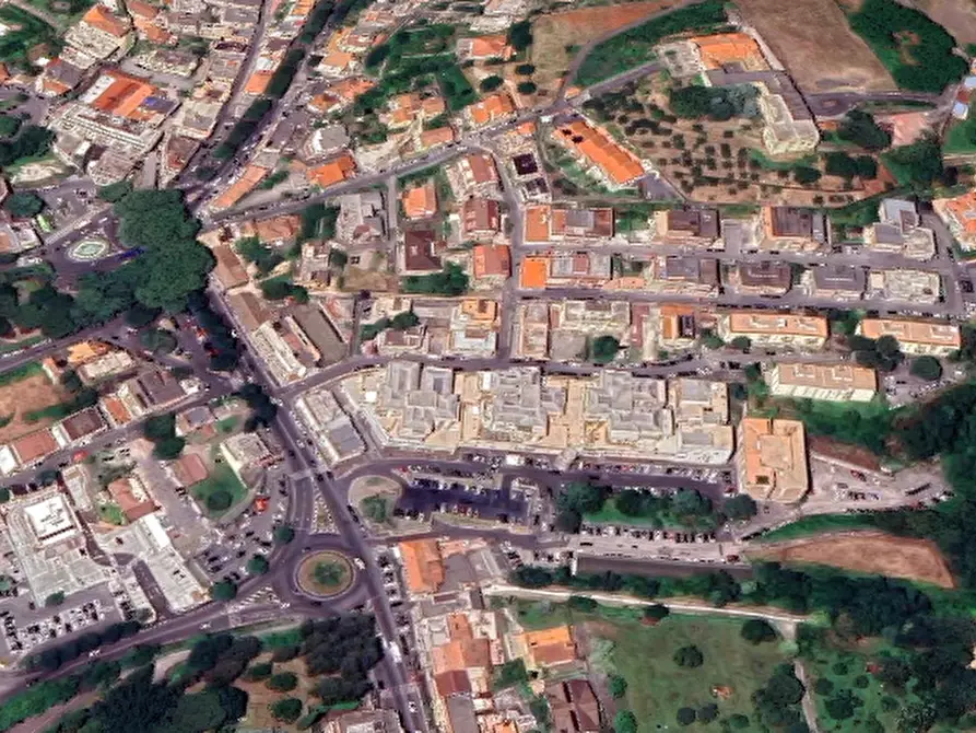 Immagine 11 di Garage in vendita  in Via XXIV Maggio  a Velletri