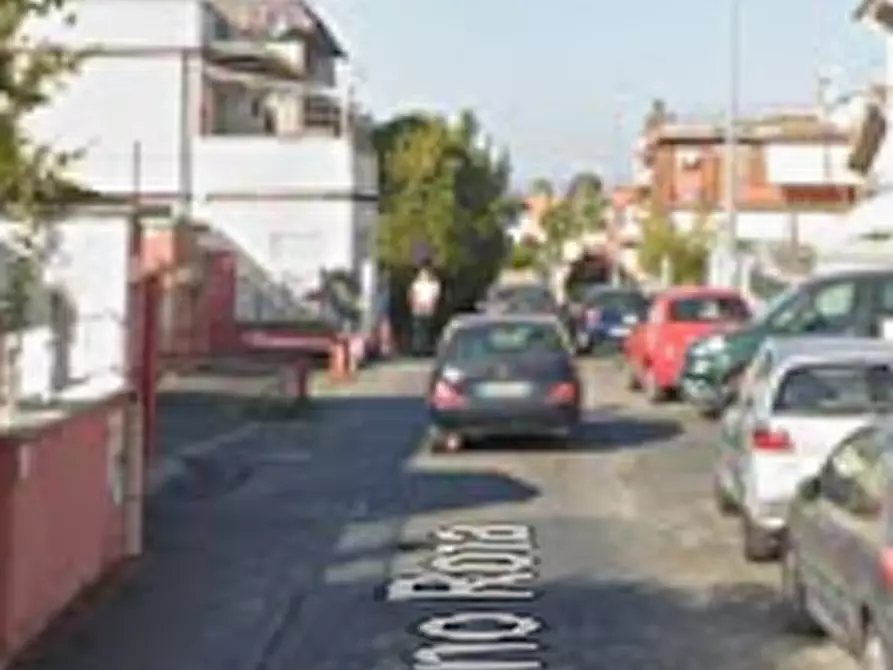 Immagine 7 di Garage in vendita  in Via Martino Rota a Roma