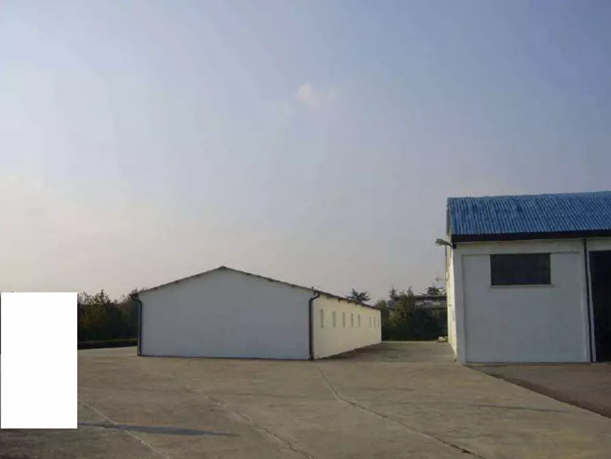 Immagine 7 di Magazzino in vendita  in Via Parolara a Castelbelforte