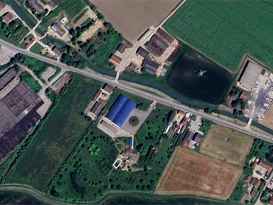 Immagine 19 di Magazzino in vendita  in Via Parolara a Castelbelforte