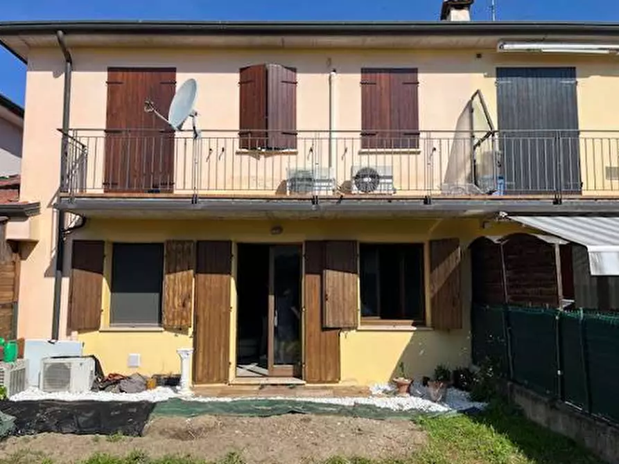 Immagine 1 di Appartamento in vendita  in Piazza D. Alighieri a San Giorgio Di Mantova