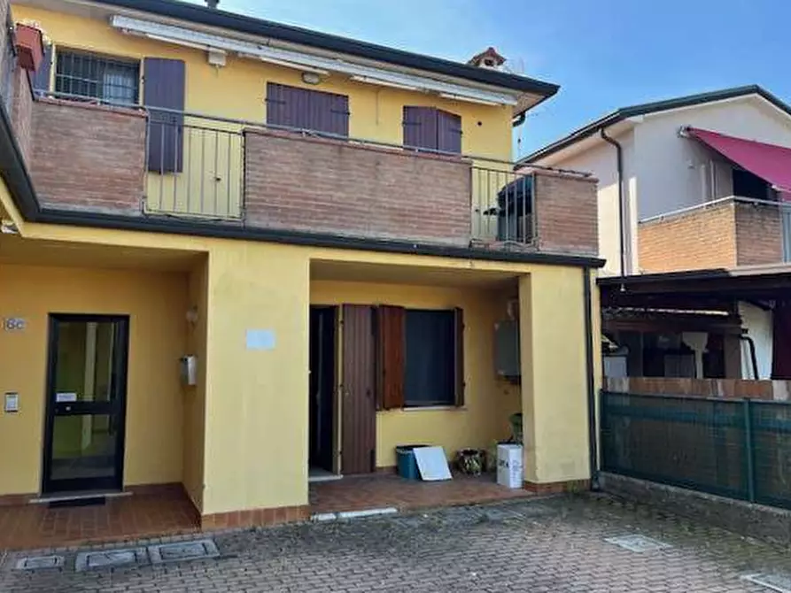 Immagine 6 di Appartamento in vendita  in Piazza D. Alighieri a San Giorgio Di Mantova