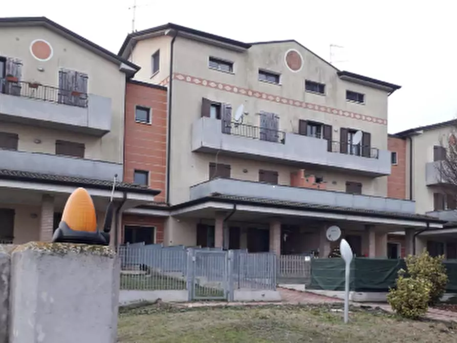 Immagine 6 di Appartamento in vendita  in Strada Statale della Cisa a Borgo Virgilio