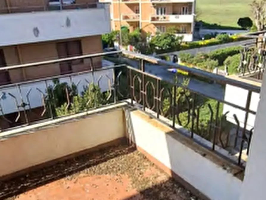 Immagine 13 di Appartamento in vendita  in Via Casablanca a Pomezia