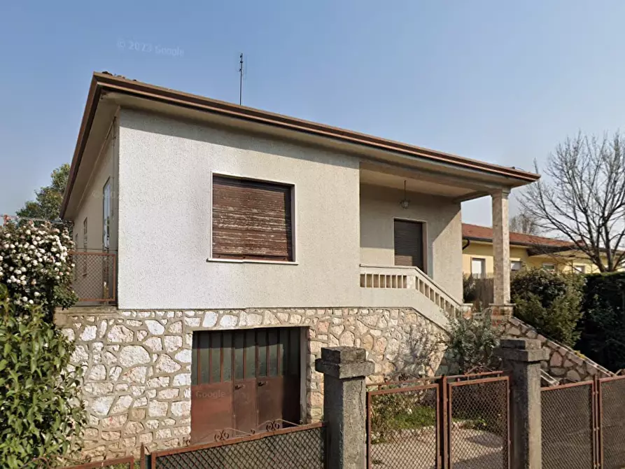Immagine 5 di Casa indipendente in vendita  in Via G. Marconi  a Cavaion Veronese