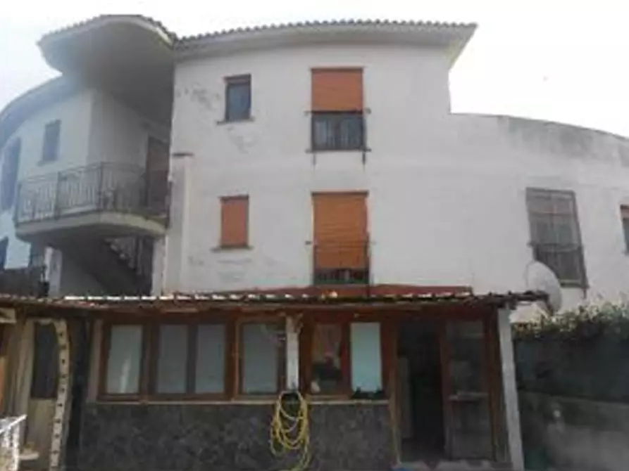 Immagine 10 di Appartamento in vendita  in Via Taglio delle cinque Miglia a Nettuno