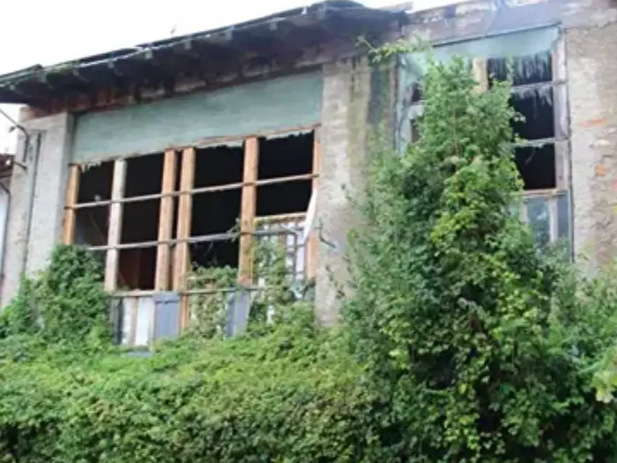 Immagine 5 di Magazzino in vendita  in Contrada Barco a Roverè Veronese
