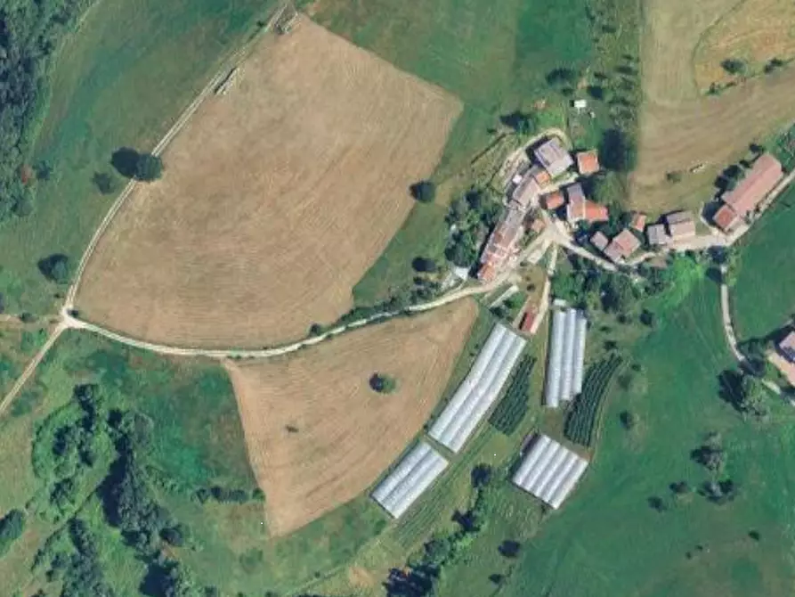 Immagine 11 di Magazzino in vendita  in Contrada Barco a Roverè Veronese