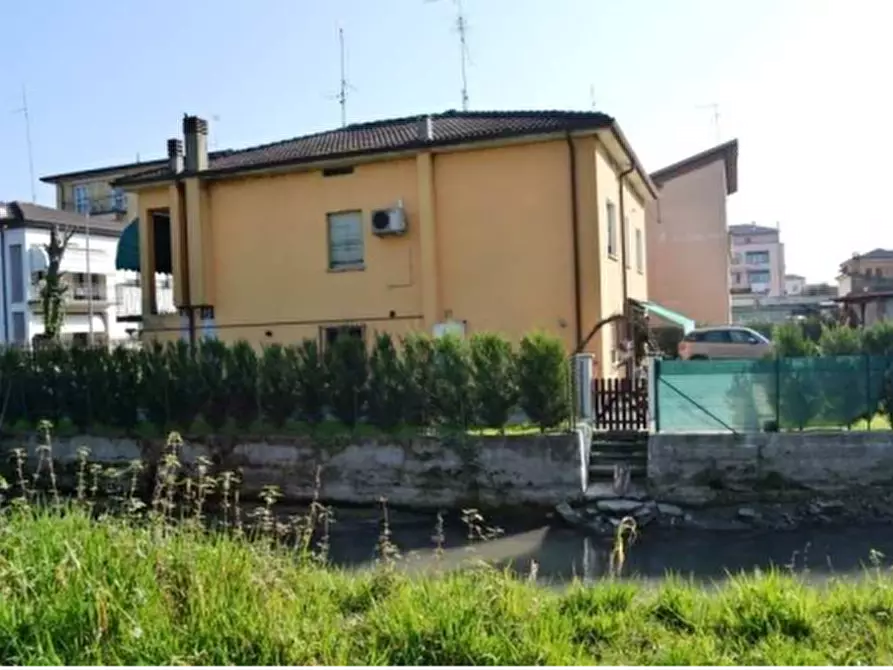 Immagine 4 di Appartamento in vendita  in Via Monsignor G. Fontana a Isola Della Scala