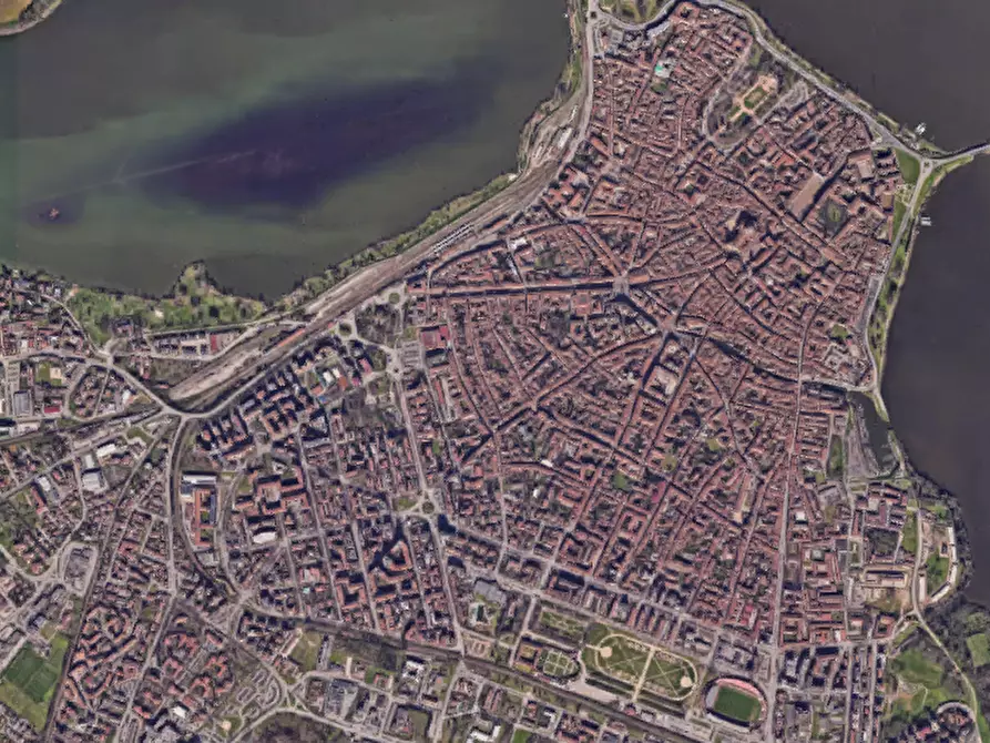 Immagine 5 di Appartamento in vendita  in Via Achille Sacchi a Mantova