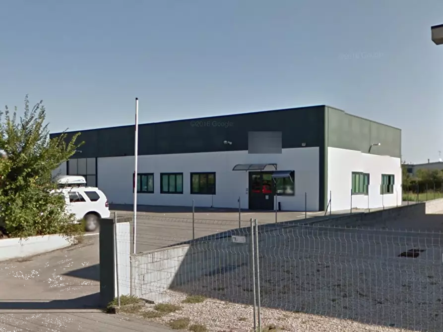 Immagine 6 di Laboratorio in vendita  in Via Donatori di Sangue a Moglia