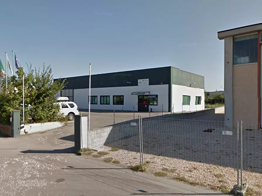 Immagine 7 di Laboratorio in vendita  in Via Donatori di Sangue a Moglia