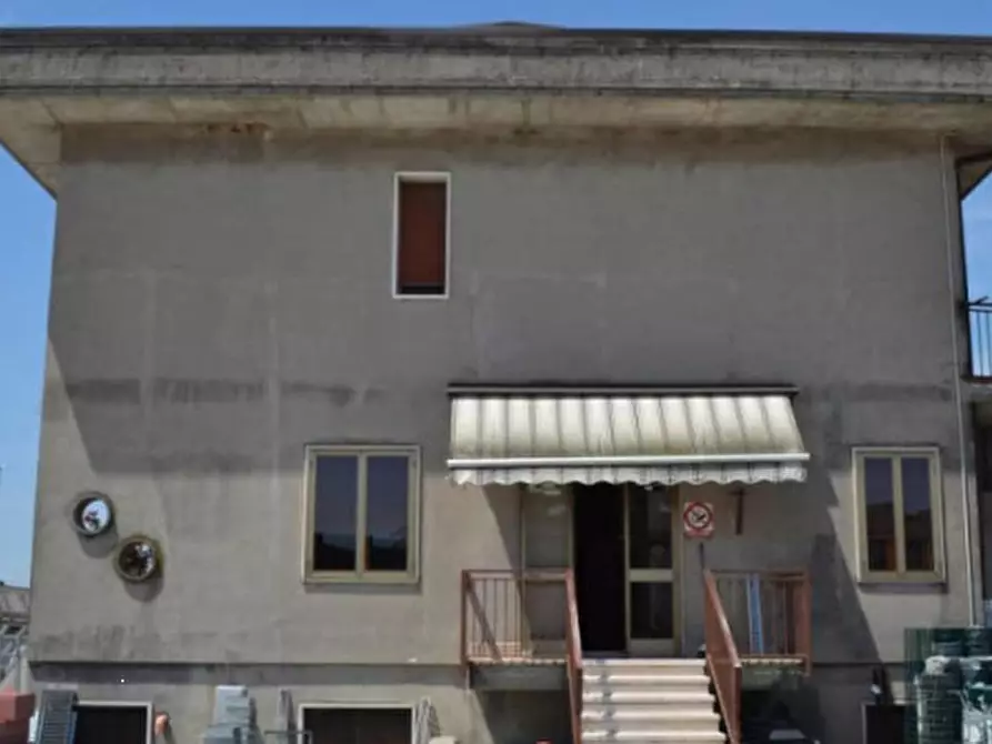 Immagine 1 di Ufficio in vendita  in Via Caduti sul Lavoro a Isola Della Scala