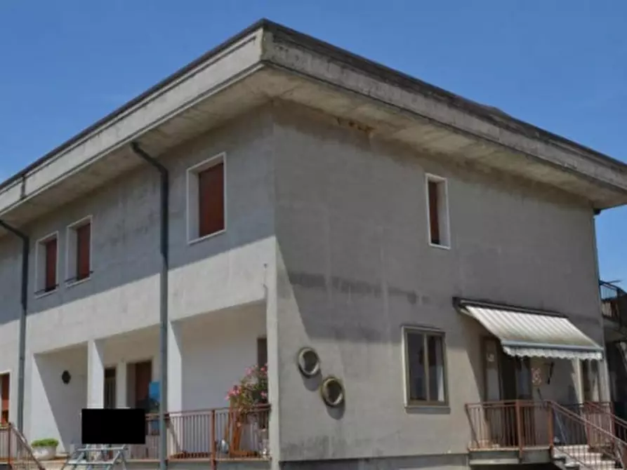 Immagine 4 di Ufficio in vendita  in Via Caduti sul Lavoro a Isola Della Scala