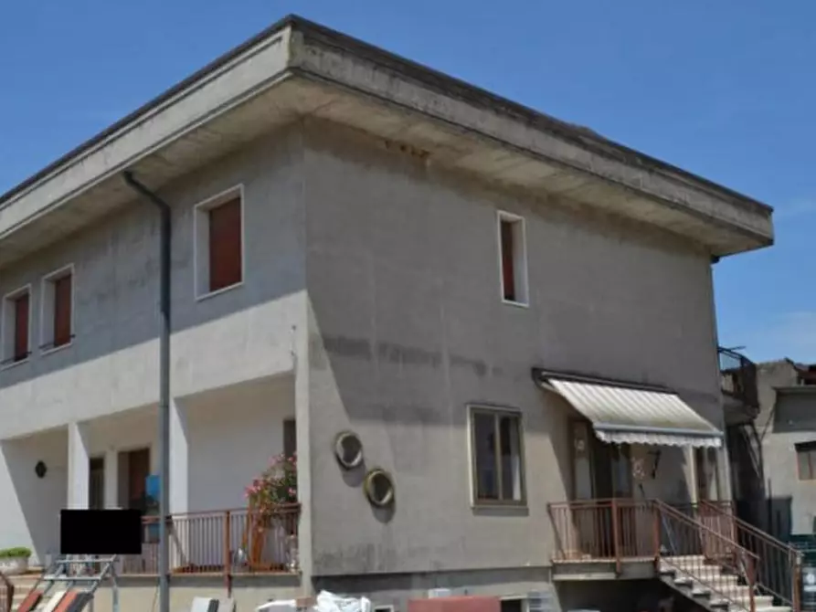 Immagine 10 di Ufficio in vendita  in Via Caduti sul Lavoro a Isola Della Scala