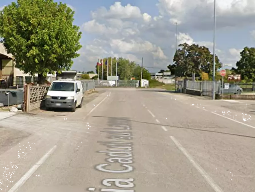 Immagine 14 di Ufficio in vendita  in Via Caduti sul Lavoro a Isola Della Scala