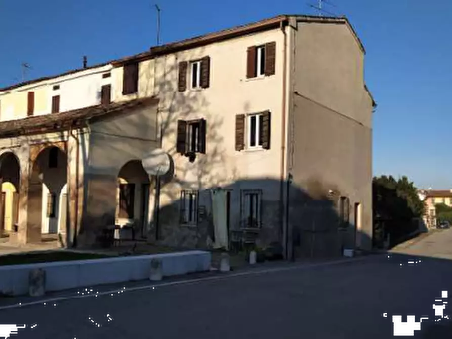 Immagine 3 di Porzione di casa in vendita  in Piazza Finzi a Marcaria