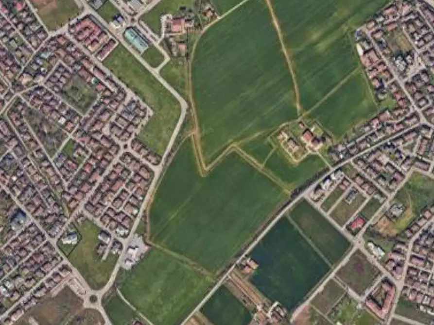 Immagine 19 di Appartamento in vendita  in Strada Statale Della Cisa a Borgo Virgilio