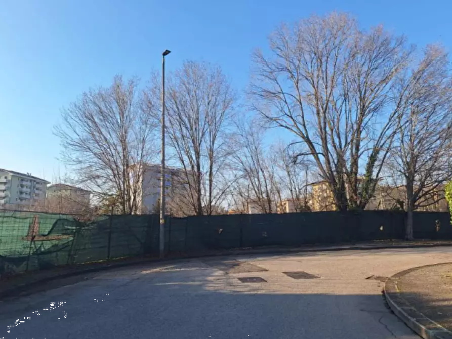 Immagine 4 di Terreno edificabile in vendita  in Via Romagna a Verona