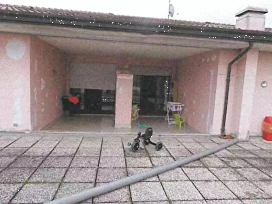 Immagine 11 di Appartamento in vendita  in via Barbarigo a Tribano