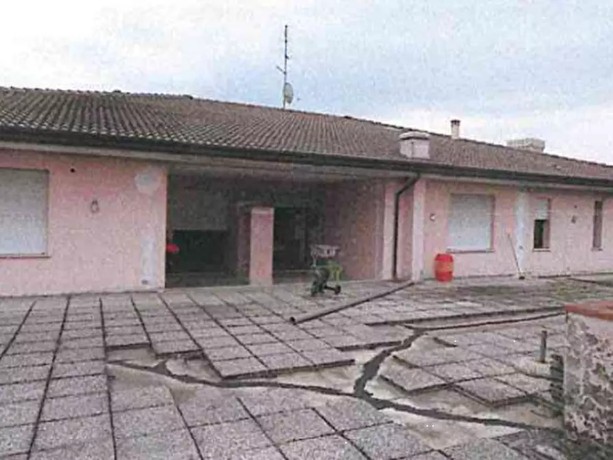 Immagine 28 di Appartamento in vendita  in via Barbarigo a Tribano