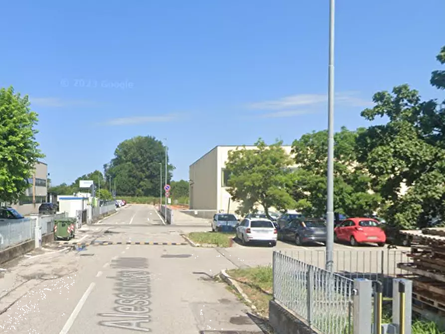 Immagine 8 di Magazzino in vendita  in Via Alessandro Volta a Veggiano