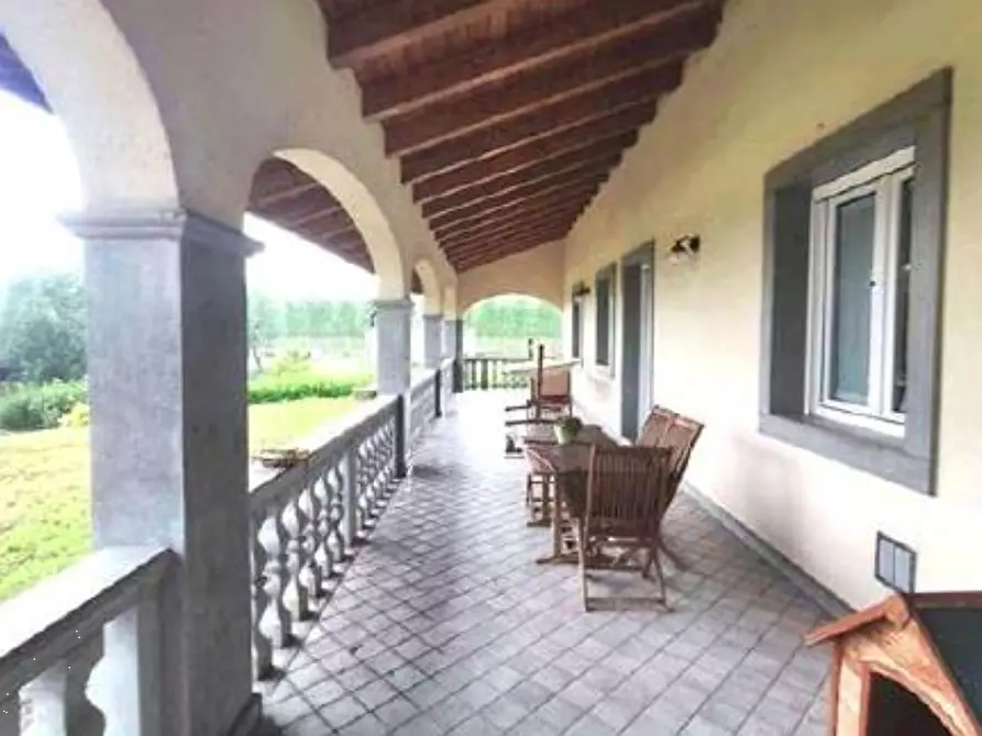 Immagine 7 di Casa bifamiliare in vendita  in Località Molino di Sopra a Castions Di Strada