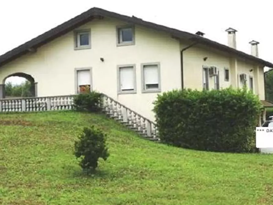 Immagine 8 di Casa bifamiliare in vendita  in Località Molino di Sopra a Castions Di Strada