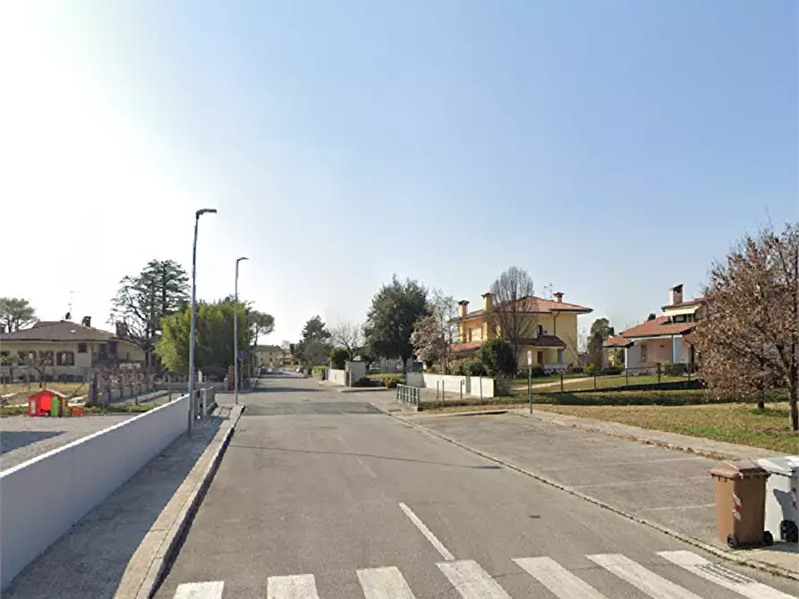 Immagine 13 di Casa bifamiliare in vendita  in Località Molino di Sopra a Castions Di Strada