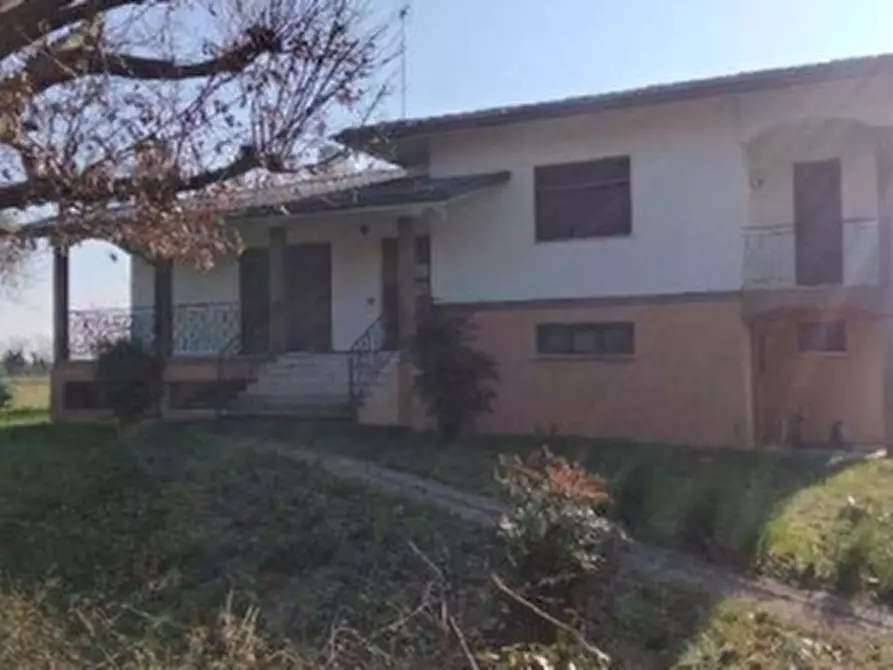 Immagine 3 di Villa in vendita  in Via San Floreano  a Santa Maria La Longa