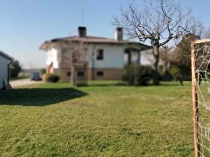 Immagine 11 di Villa in vendita  in Via San Floreano  a Santa Maria La Longa