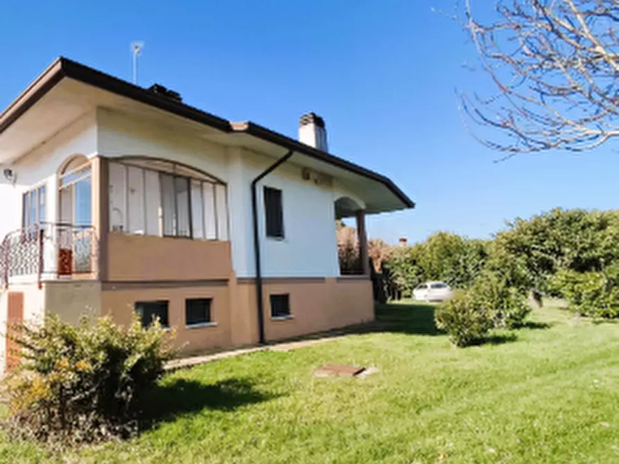 Immagine 24 di Villa in vendita  in Via San Floreano  a Santa Maria La Longa