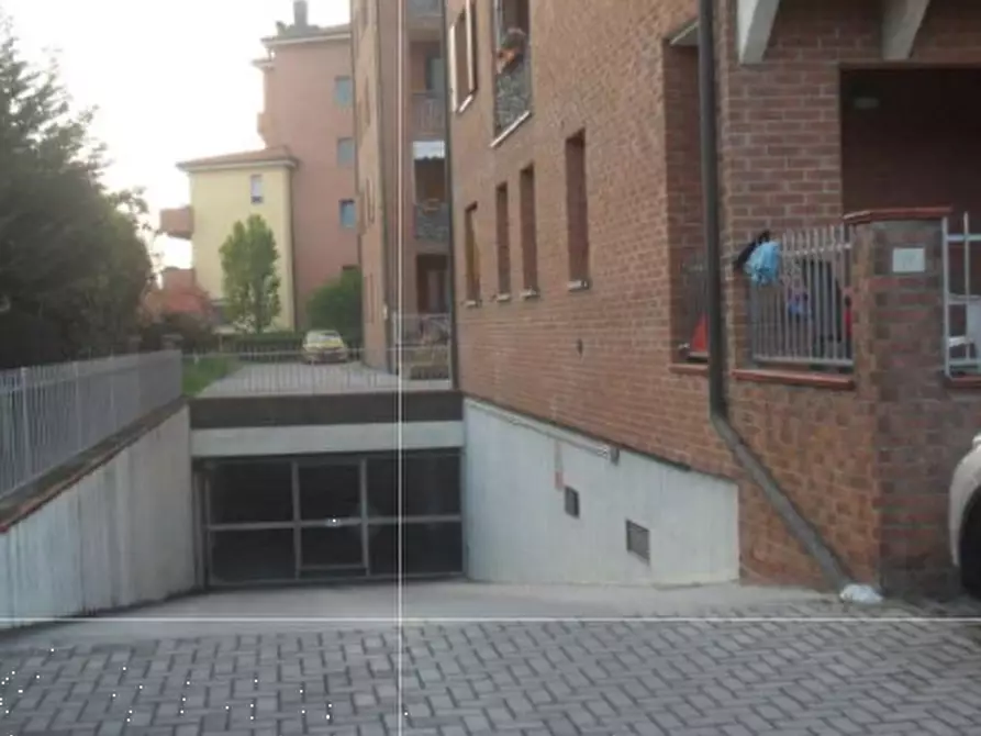 Immagine 2 di Garage in vendita  in Via F. Brunelleschi a Carpi