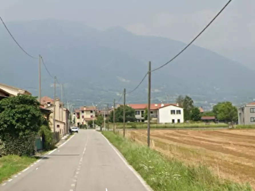 Immagine 9 di Terreno agricolo in vendita  in  Via Ferraro Primo a San Zenone Degli Ezzelini