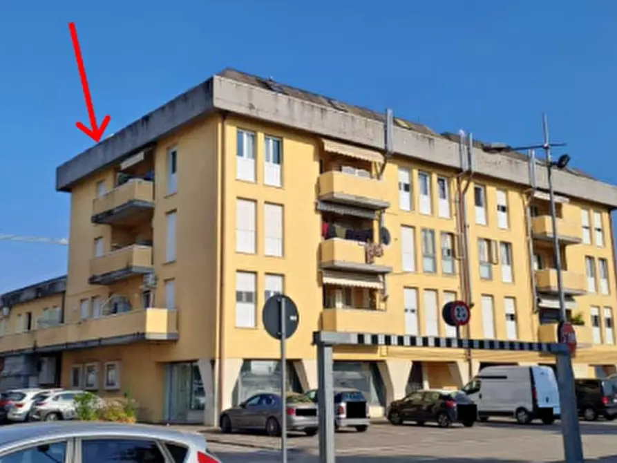 Immagine 2 di Magazzino in vendita  in Via Giorgione a Riese Pio x