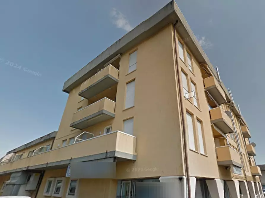 Immagine 1 di Magazzino in vendita  in Via Giorgione a Riese Pio x