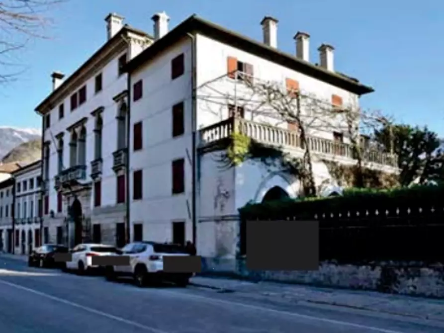 Immagine 4 di Stabile in vendita  in Viale Camillo Cavour a Vittorio Veneto
