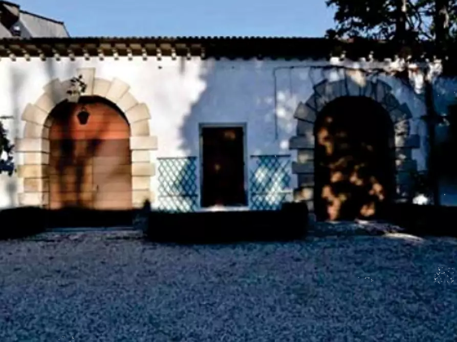 Immagine 13 di Stabile in vendita  in Viale Camillo Cavour a Vittorio Veneto